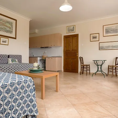 La Maison Tertse * Skoulikado